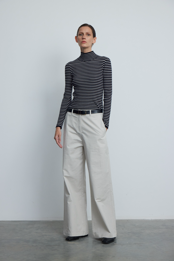  - RELAXED ELEGANCE WIDE-LEG TROUSERS